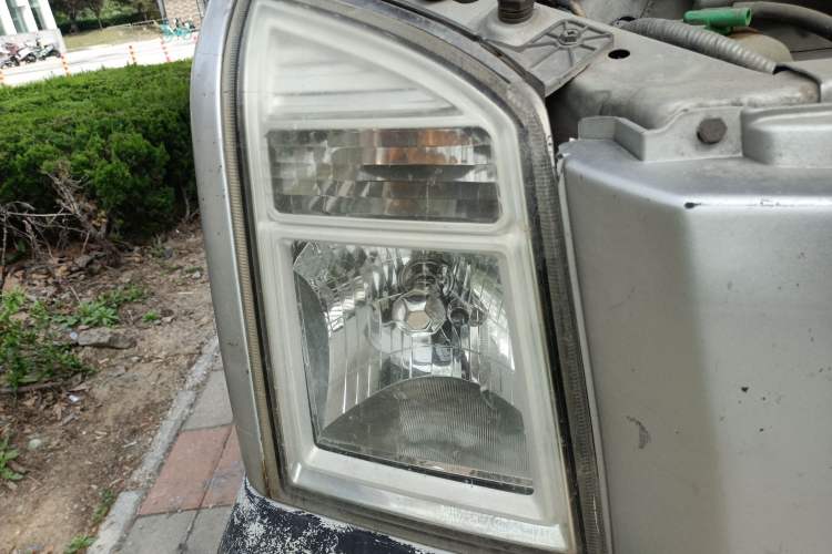 Used Dongfeng Xiaokang C36 2015 1.5L Standard Version II DK15-06 Right Front Headlight
