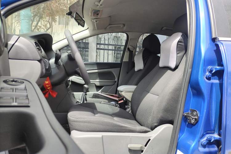 Used Ford Focus 2012 Hatchback Classic 1.8L Manual Base Model Left Front Seat