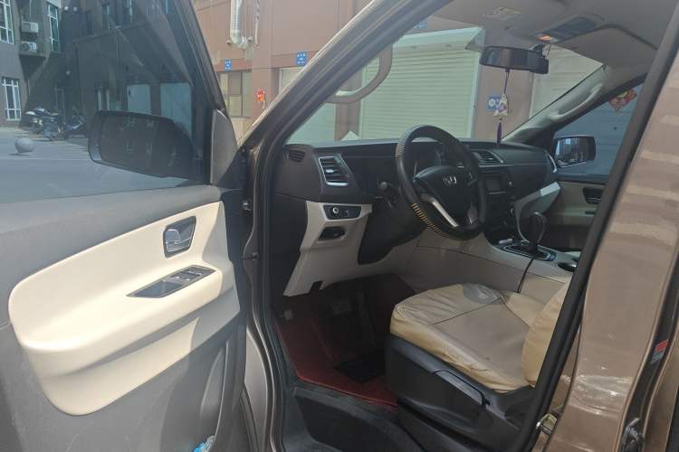 Used Huasong 7 2015 2.0T Automatic Comfort Model
