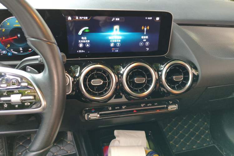 Used Mercedes-Benz B-Class 2020 B 200 Sport Edition Audio And AC Panel