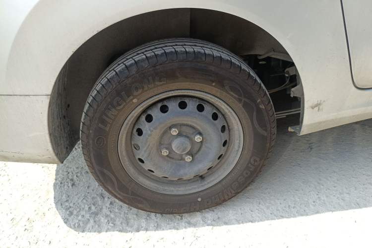 Used Wuling Hongguang New Energy 2024 All-Electric Model 300KM Standard Version
