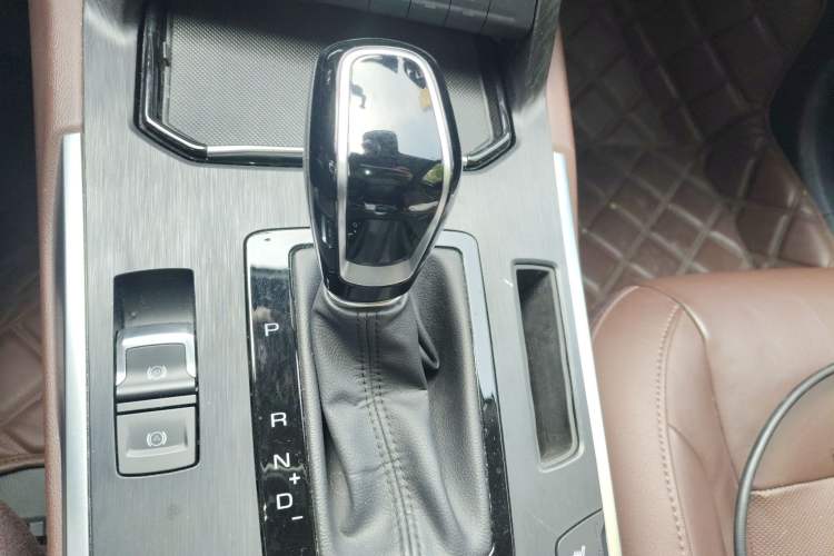 Used Wey VV7 2017 2.0T Flagship Model