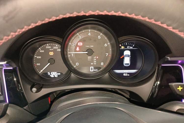 Used Porsche Macan 2023 Macan 2.0T