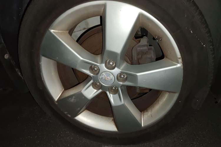 Used Chevrolet Trax 2014 1.4T Automatic Two-Wheel Drive Comfort Version Right Front Wheel Hub