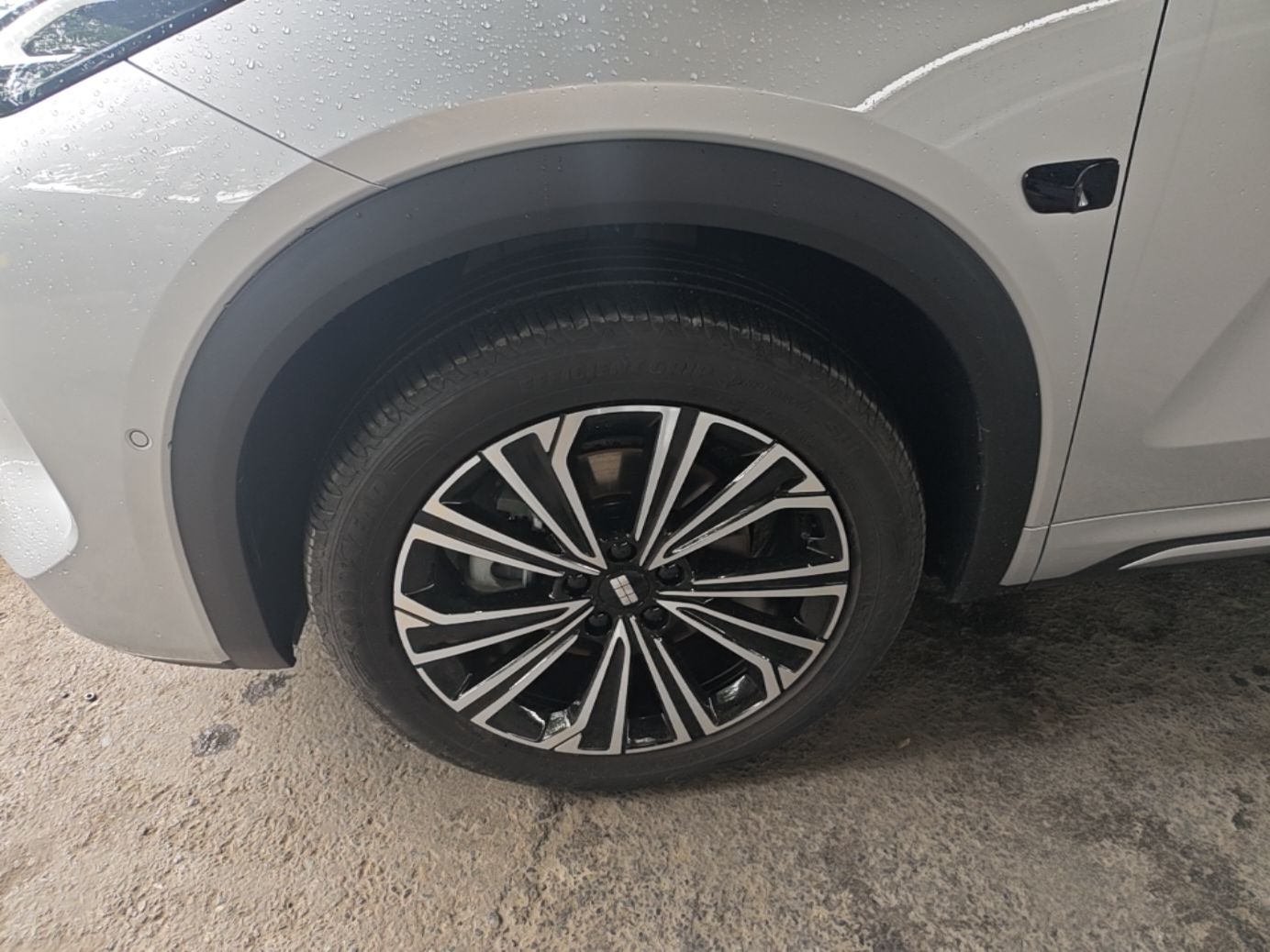 Geely Galaxy Xingjian 7 EM-i 2026 Model 135km Starship Version — снимка 10