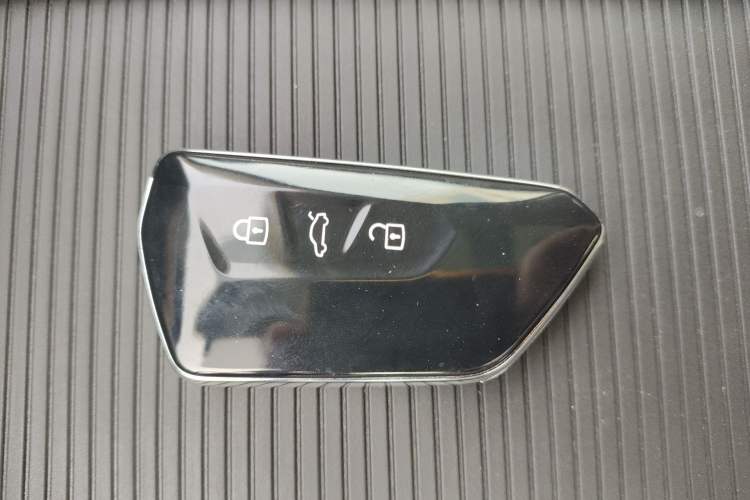 Used Volkswagen Tavendor 2023 380TSI Four-Wheel Drive R-Line Cruise Edition