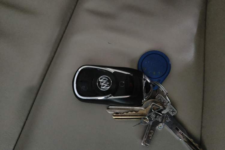 Used Buick GL8 2018 28T Luxury Model China VI Standard