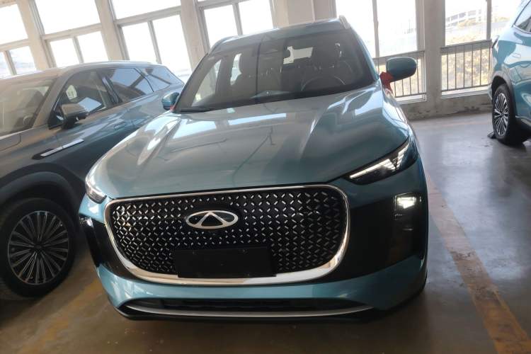 Used Chery Tiggo 8 PLUS C-DM 2025 1.5T 116 km Prestige Version 5 Seats