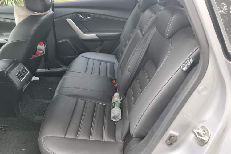 Used Venucia T90 2018 2.0L CVT Smart Connect Luxury Edition China V Standard