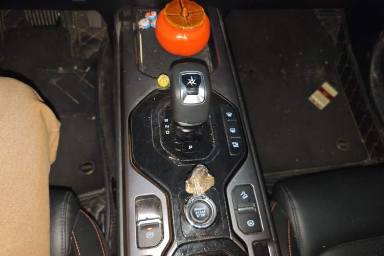 Used Geely Auto Cowboy 2025 1.5TD Fun-Offroad Version Gear Lever