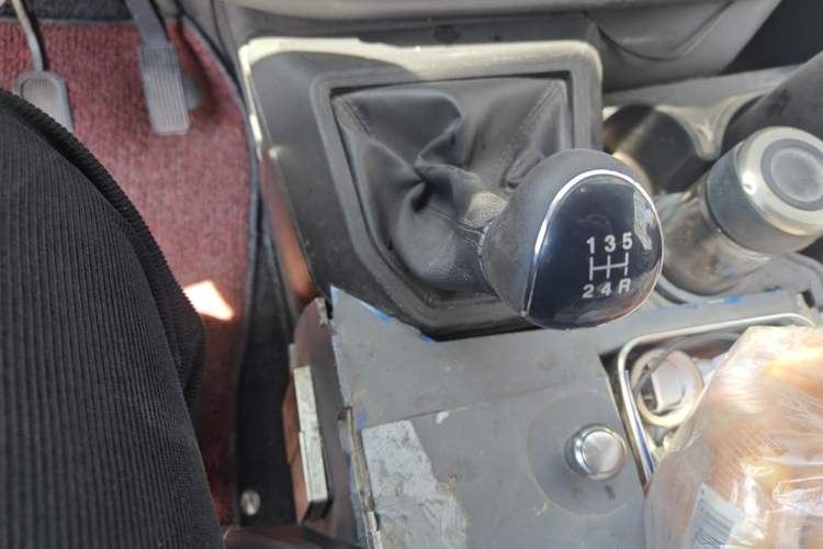 Used JMC Transit 2017 2.8T Commercial Version Long Wheelbase Mid-Roof 6/7/8-Seater JX493