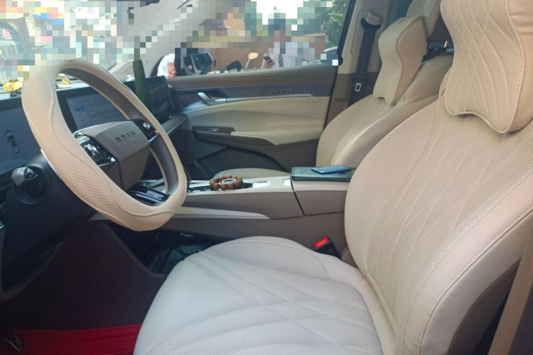 Used Roewe RX9 2023 2.0T Four-Wheel Drive Luxury Edition
