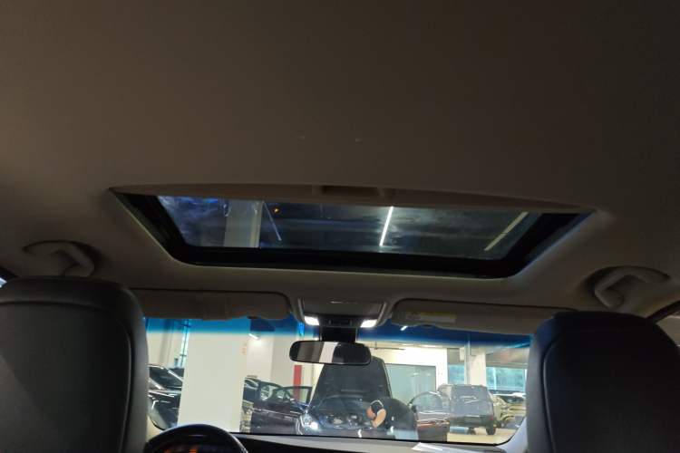 Used Honda Elysion 2019 2.0L Hybrid Supreme Edition