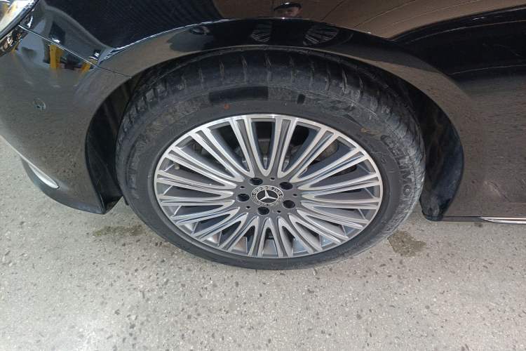 Used Mercedes-Benz E-Class 2022 Second Facelift E 300 L Luxury Edition