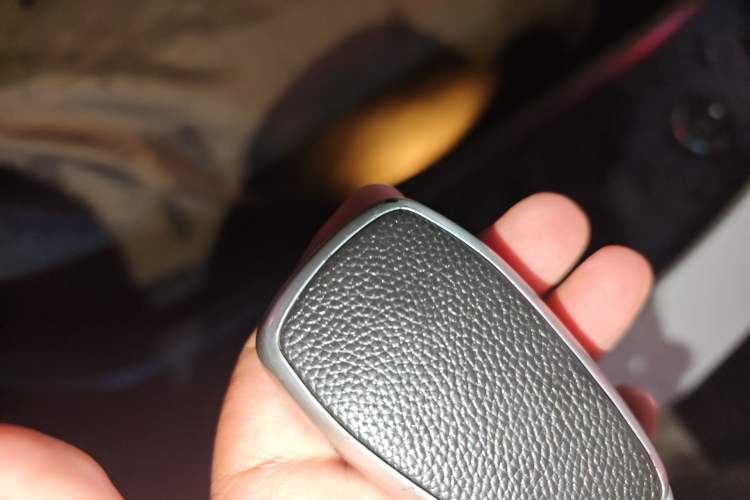 Used Tesla Model Y 2023 Rear-Wheel-Drive Version
