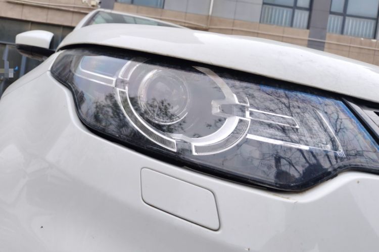 Used Land Rover Discovery Sport 2017 2.0T SE Right Front Headlight