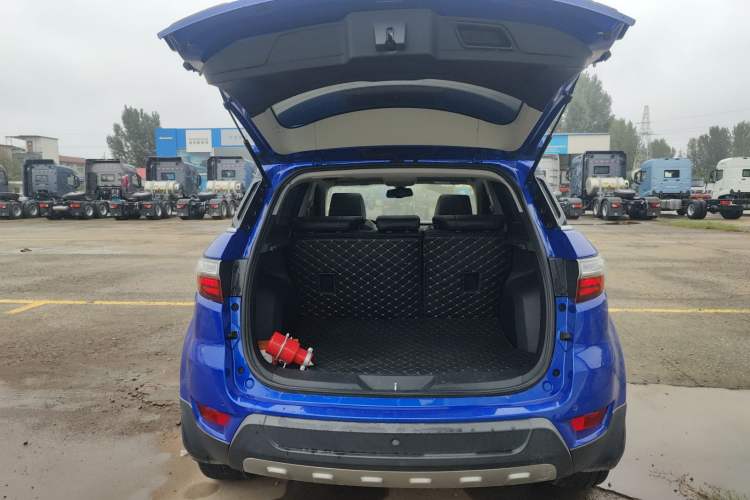 Used JMC Yusheng S330 2016 1.5L GTDi Automatic Two-Wheel Drive Flagship Edition
