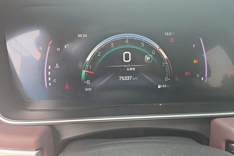 Used GAC Trumpchi M6 2021 PRO 270T Automatic Luxury Edition Odometer Close Up