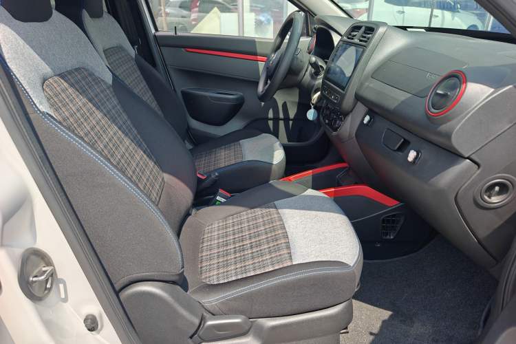 Used Dongfeng NAMMI EX1 2023 PRO Light Wind Edition Lightning Model Right Front Seat