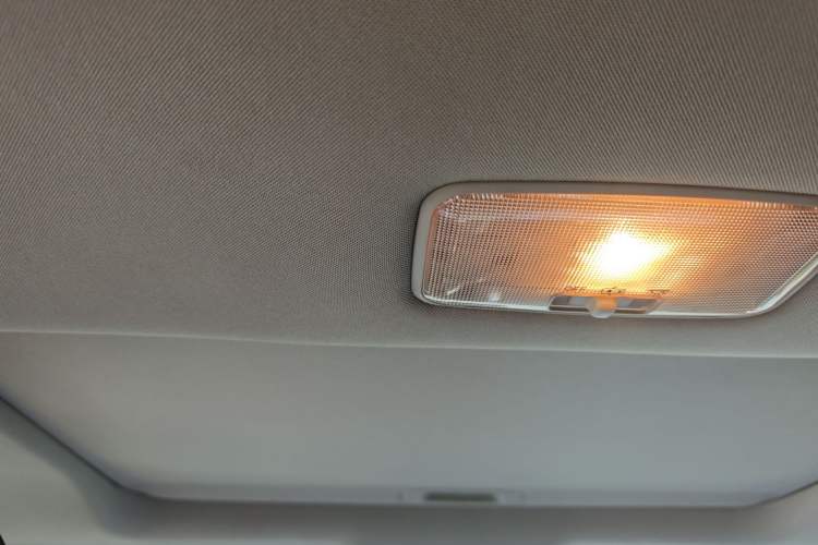 Used Toyota Reiz 2013 2.5V Shangrui Edition Headliner