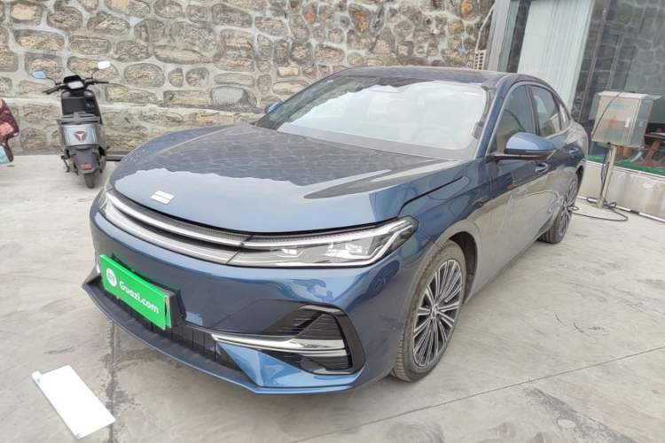 Used Geely Galaxy A7 2025 Model EM-i 150km Starship Edition