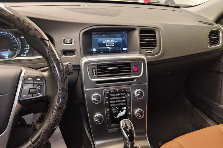 Used Volvo S60 2015 S60L T5 Intelligent Drive Edition