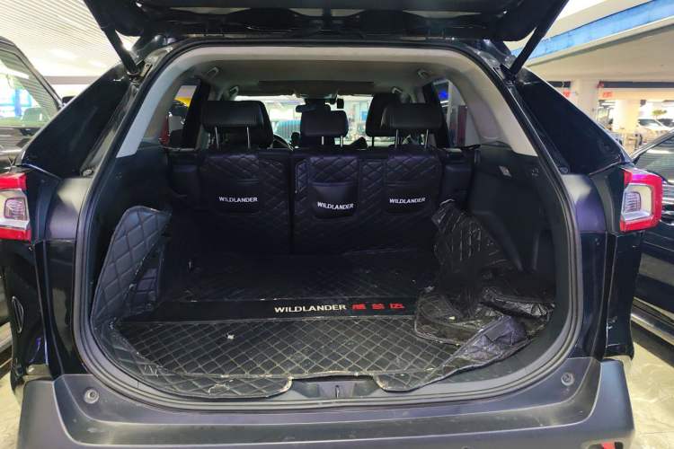 Used Toyota Wildlander 2020 Dual-Engine 2.5L E-CVT Two-Wheel Drive Luxury Edition