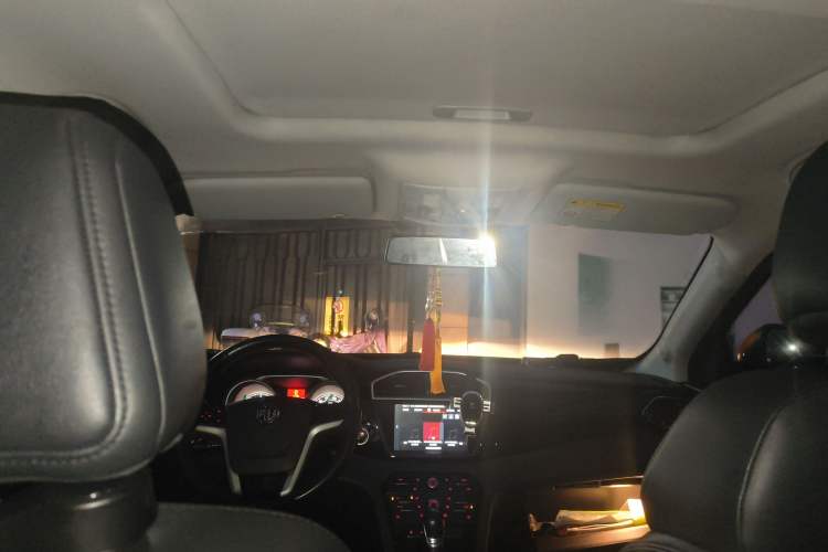 Used MG GS 2016 1.5TGI TST Luxury Edition Headliner