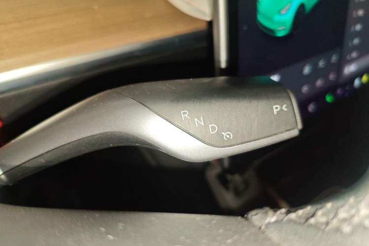 Used Tesla Model Y 2021 Standard Range Rear-Wheel Drive Version Gear Lever