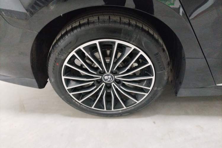 Used BYD Han 2025 DM-i Intelligent Driving Edition 125KM LiDAR Flagship Model
