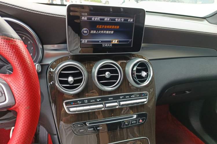 Used Mercedes-Benz GLC 2017 GLC 260 4MATIC Luxury Model Audio And AC Panel