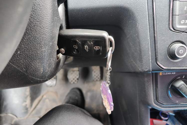 Used Volkswagen Jetta 2019 Dream Edition 1.4L Manual Fashion Version