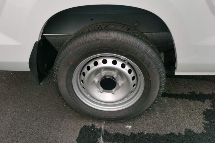 Used Karry Jiangtun E7 2025 Economy Version