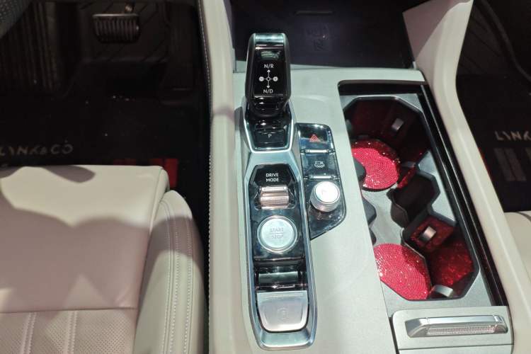 Used Lynk & Co 09 EM-P 2023 2.0TD EM-P Long-Range Version AM Six-Seater