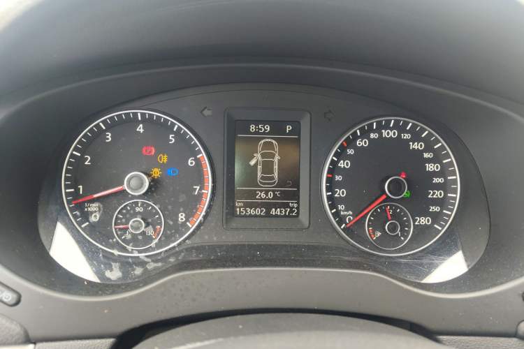 Used Volkswagen Sagitar 2014 Revised Version 1.4TSI Automatic Luxury Edition Instrument Cluster