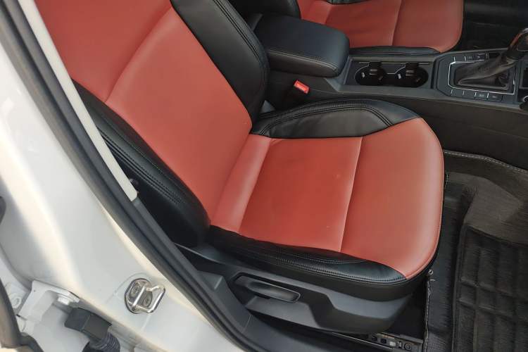 Used Volkswagen Lamando 2019 230TSI DSG Fashion Edition China V Standard