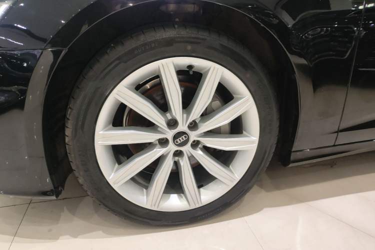 Used Audi A6L 2023 45 TFSI Prestige Dynamic Edition Left Front Wheel Hub