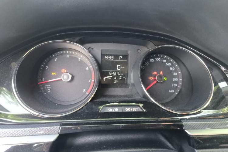 Used Volkswagen C-TREK 2017 230TSI DSG Comfort Version