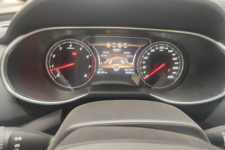 Used Hongqi H5 2022 Classic Model Facelift 1.5T DCT Qiyun Edition Instrument Cluster