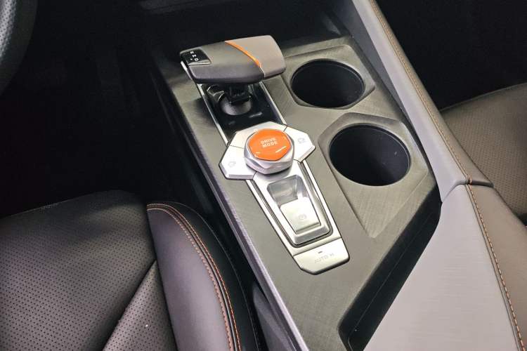 Used Changan UNI-V 2022 1.5T Excellence Model
