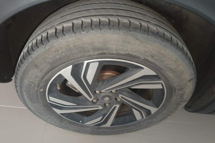 Used Hongqi HS5 2022 Revised Version 2.0T Smart Connect Flagship Edition
