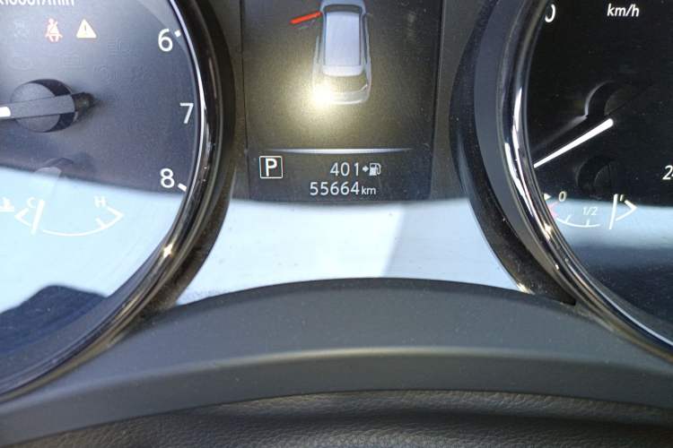 Used Nissan X-Trail 2019 2.0L CVT Smart Connect Comfort Edition 2WD
