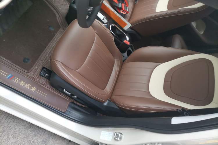 Used Wuling Bingo 2023 410 km Lingxi Deluxe Edition