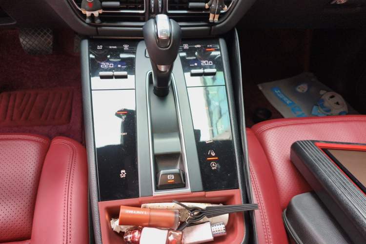 Used Porsche Macan 2022 Macan 2.0T