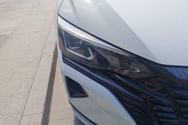 Used Dongfeng Aeolus Yixuan MAX 2023 1.5T Super Cool Trendy Dad Edition
