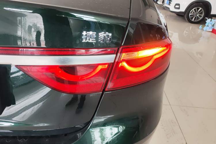 Used Jaguar XFL 2022 XFL 2.0T P200 Two-Wheel-Drive Elite Luxury Edition
