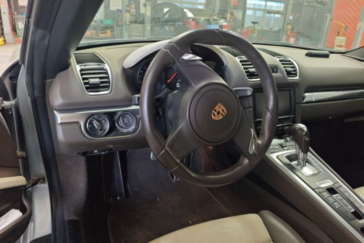 Used Porsche Boxster 2013 Boxster 2.7L
