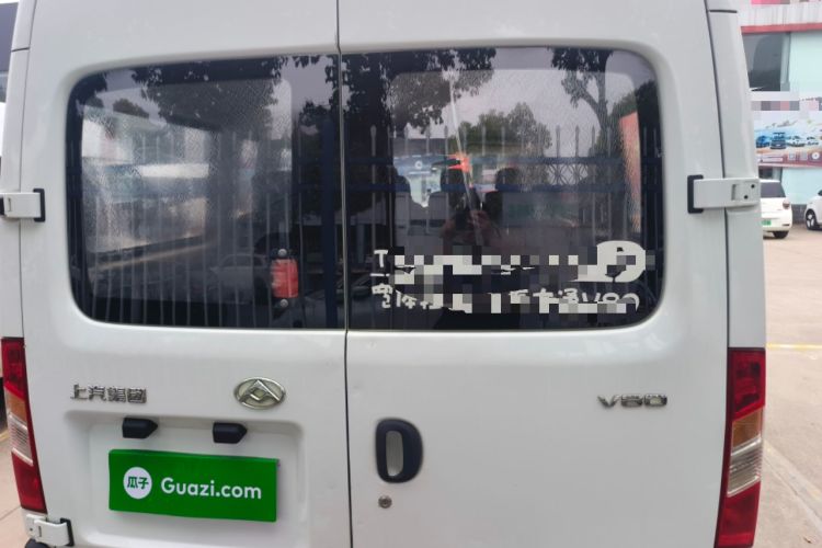 Used SAIC MAXUS Xintu V80 2019 2.5T Classic AMT Van Long Wheelbase Mid-Roof Design 2/3 Seats Rear