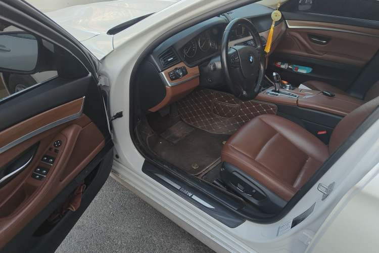 Used BMW 5 Series 2014 520Li Elegant Model