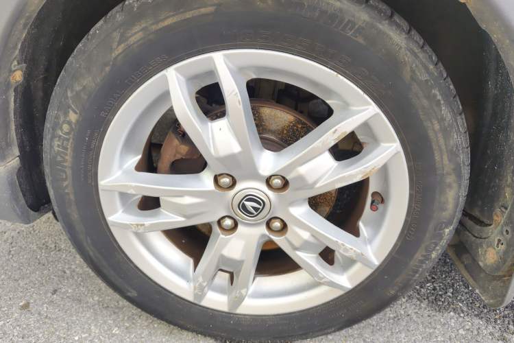 Used CHANGAN CX20 2014 1.4L IMT Sunroof Navigation Version China V Standard Left Front Wheel Hub